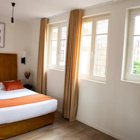 La Lumiere De Paris 4* 르발루아페레