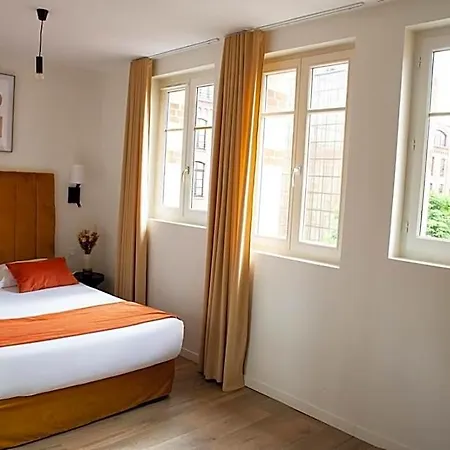 La Lumiere De Paris 4*